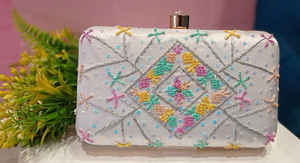 Standard Embroidered Ethnic Floral Pattern Women's Evening Bag Purse Geometric Thread Work <b>Weddings</b> Parties <b>Clutches</b> - Product Image 2