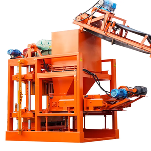 Machine à fabriquer des blocs de béton semi-automatique QTJ4-26C à vendre - Product Image 6