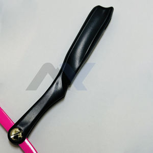 Navaja de Afeitar Estilo Pinch 2026, Nueva Tendencia, Hoja de Acero Inoxidable Resistente a la Oxidación, Mango Plegable de Plástico, para Barba y Cuerpo - Product Image 4