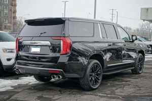 GMC Yukon XL Denali Sport Utility CAR SUV d'occasion en excellent état - Product Image 6