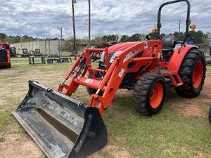 Tractor de ruedas K-I-O-O-T-I usado de 2021 con motor de 45hp, caja de cambios, bomba, motor, engranajes y rodamientos para granjas - Product Image 4