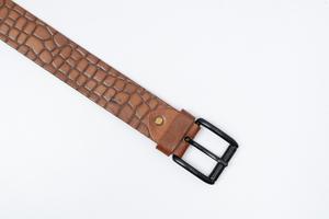 เข็มขัดหนังแท้พรีเมี่ยมสำหรับผู้ชายผู้หญิงเข็มขัดออกแบบโลโก้ตามสั่งพร้อมเข็มขัดหัวเข็มขัดอัลลอย - Product Image 3