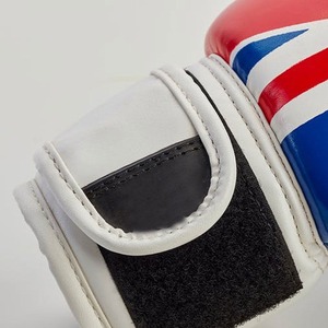Gants de boxe professionnels faits à la main, 100% cuir véritable, pour entraînement, sparring et combat, fermeture auto-agrippante, OEM Muay Thai. - Product Image 5
