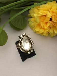 Bague élégante réglable Kundan véritable plaquée or de haute qualité exclusive pour la fonction et la collection de vêtements de mariage pour les femmes - Product Image 2