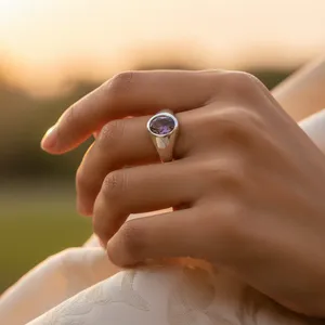 Anillo Geométrico de Plata 925 con Piedras Preciosas para Mujer, Joyería de Platino con Baño de Rodio, Anillo Sencillo con Granate para Hombre - Product Image 1