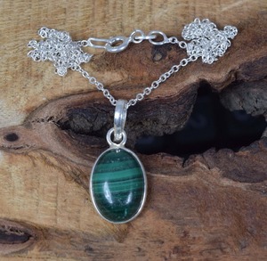 Colgante de piedra preciosa de malaquita, regalo de boda perfecto para el amor, diseño de tendencia, colgante de plata de ley 925 con joyería estampada 925 - Product Image 4