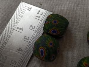 Cuentas de Vidrio Millefiori Recicladas Hechas a Mano y Ecológicas, Diseños de Comercio Africano, Color Verde, para Diseñadores de Joyería y Tiendas - Product Image 6