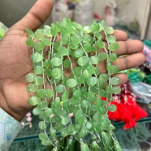 Monalisa พลอยหลวมรูปหยดน้ำตาลูกปัดในใยแก้วนำแสงสีเขียวพร้อมพลอยธรรมชาติทรงรีตัด - Product Image 4