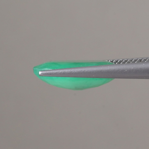 Émeraude naturelle certifiée IGI, pierre précieuse en vrac, 6,52 carats, taille ovale, 15,5x12,5 mm, vert premium, traitement de cire/huile Panna - Product Image 2