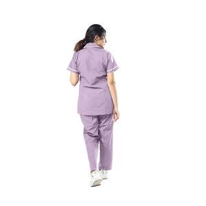 Ensemble d'uniformes d'infirmière de qualité supérieure confortable et respirant à manches courtes gommages en tissu personnalisés pour femmes et hommes - Product Image 3