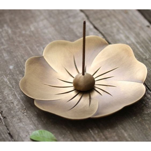 Lot de 2 porte-bâtons d'encens en aluminium fini argent et or, idéal pour la décoration intérieure élégante et la détente - Product Image 3