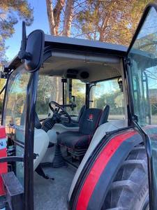 Tractor agrícola H&S nuevo de 120HP, diésel, 4x4, con cargador frontal y retroexcavadora hidráulica, tracción en las cuatro ruedas para agricultura. - Product Image 3