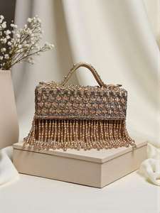 Sac à main de soirée classique orné de perles brodées et de glands pour les événements nuptiaux, les fêtes et les collections de mode haut de gamme - Product Image 2