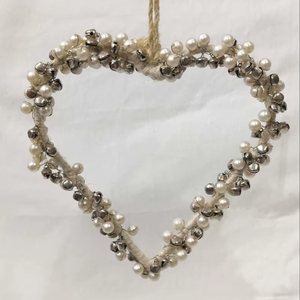Ornements de Noël en forme de cœur, faits à la main, durables, de haute qualité, avec des perles enroulées et une petite cloche, prix de gros d'usine, pour sapin de Noël - Product Image 1