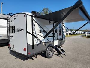 Compre una Nueva Caravana de Viaje RV con Doble Eje, Remolque Todoterreno, Literas Triples, Caravanas / Casa Rodante Móvil de Lujo Todoterreno - Product Image 3