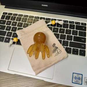 Peine de Masaje de Resina con Forma de Pulpo, Herramienta de Masaje para el Cuero Cabelludo, Portátil, con 8 Puntas, para Aliviar la Fatiga - Product Image 5