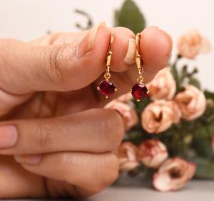 Boucles d'oreilles pendantes en argent sterling 925 plaqué or 14 carats avec grenat, bijoux de naissance, élégantes boucles d'oreilles pendantes en grenat, cadeau pour femme - Product Image 3