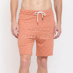 Corte recto y estilo minimalista para uso diario Pantalones cortos casuales suaves con doble costura a la venta - Product Image 1