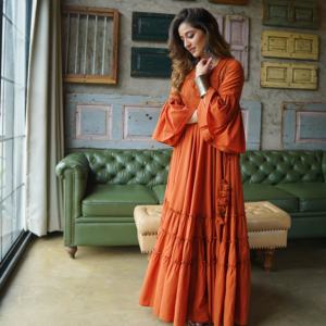 Vestido largo de manga larga con volantes, prenda de moda de diseñador - Product Image 5