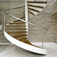 Escalier hélicoïdal moderne à câbles en acier noir, marches en bois massif, pour villa duplex