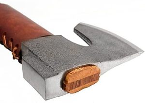 Hacha vikinga personalizable de primera calidad con hacha de batalla de acero de alto carbono, mango de madera forjado a mano, Funda de cuero para uso en exteriores - Product Image 2