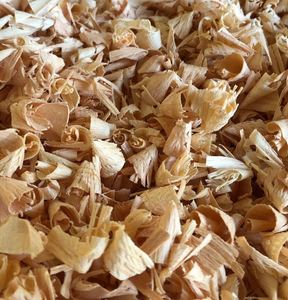 Virutas de Madera de Alemania a Granel, Económicas, de Primera Calidad, Material Suave para Camas de Aves de Corral, Caballos, Conejos y Granjas Ganaderas - Product Image 2
