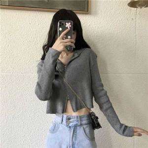 Cárdigan de punto de manga larga blanco informal de moda para mujer Otoño Invierno ropa exterior abrigo corto suelto versátil con logotipo frontal - Product Image 6