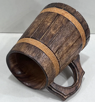 Holz-Bierkrug im Naturholzdesign mit Gelbem Seilakzent, 0,5 Liter, Handgefertigt, Tragbar, Langlebig, Modernes Naturhandwerk