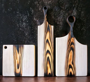 Tabla de Cortar de Resina de Madera de Alta Calidad |   Madera maciza con incrustaciones de resina de color |   Tabla Multiusos para Cortar, Servir y Exhibir - Product Image 2