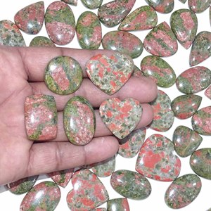 Cuarzo Jaspe Unakita Natural al por Mayor, Gemas Verdes Cabujón, Mezcla de Formas, Tamaños Personalizados, Lote de Gemas para Joyería - Product Image 4