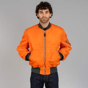 Veste universitaire en polyester avec logo personnalisé de haute qualité 100% coton pour hommes Letterman College Baseball Bomber Button Closure Winter - Product Image 1