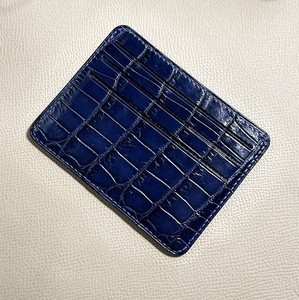Mini cadeau ultra-mince avec logo en relief personnalisé Porte-cartes de crédit en cuir d'alligator véritable Taille 10.2cm X 7.2cm Portefeuille pour cartes de crédit - Product Image 3