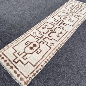 พรมวินเทจขนาด 2.3x9.4 ฟุต, พรมตุรกีแบบ Runner, พรมลายอิคัตสีขาวน้ำตาล - Product Image 2