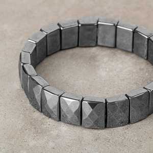 Bracciale Trehartz in pietra naturale con taglio quadrato e largo - Product Image 1