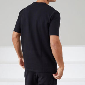 Ensemble de survêtements Streetwear personnalisés avec logo, couleur unie, col à revers, manches courtes, taille plus, pour hommes, 100% coton - Product Image 3