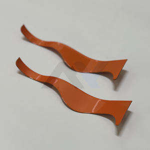 Navaja de Afeitar Profesional de Acero Inoxidable con Acabado Naranja, Curva Dominicana, Ligera, con Cuchilla Reemplazable - Product Image 1