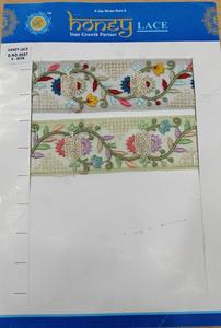 Tissu de dentelle brodée florale colorée vibrante et détaillée avec des motifs complexes parfaits pour la mode haut de gamme - Product Image 2