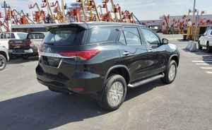 VENTES FLASH - TOYOTA FORTUNER PREMIUM 2.7L ESSENCE AUTOMATIQUE D'OCCASION - Product Image 5