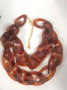 Collier et boucles d'oreilles en résine pour femmes de tempérament vintage ensemble personnalité exagérée modèle de style ange épais - Product Image 6