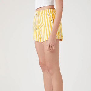 Fabrication de shorts à rayures pour femmes à séchage rapide de la meilleure qualité Concevez votre propre short à rayures pour femmes de couleur unie - Product Image 3