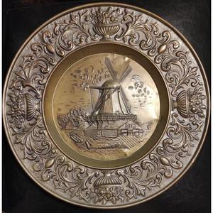 Factory Wholesale Pricemetal Brass Serving Tray with Unique Work Customized Shape & Size Golden Polished Finished at Best Rate - Product Image 6