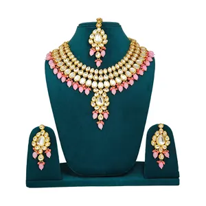 Ensemble de bijoux de mariée élégant en Kundan rose pour femmes et filles, style vintage, collier et boucles d'oreilles plaqués or pour mariage et cadeau - Product Image 1