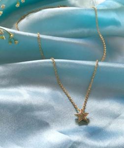 Exclusivo Collar de Plata de Ley 925 con Estrella, Joyería con Encanto Celestial, Joyería Minimalista Disponible al Mejor Precio desde India - Product Image 1