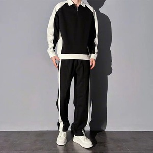 Combinaison de sport unisexe à logo personnalisé Ensemble de sweat à capuche et de pantalon de survêtement en tissu respirant caractéristiques imprimées à la mode pour hommes - Product Image 4