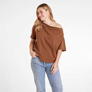 เสื้อยืดสตรีทคอตตอนระบายอากาศเปิดไหล่คอแนวขวางเซ็กซี่สำหรับผู้หญิงโลโก้ตามสั่ง - Product Image 1