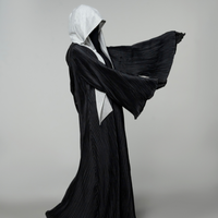Abaya plissée modeste à manches cloche noire, vente en gros directe fabricant, logo personnalisé bienvenu, motif uni, polyester et soie