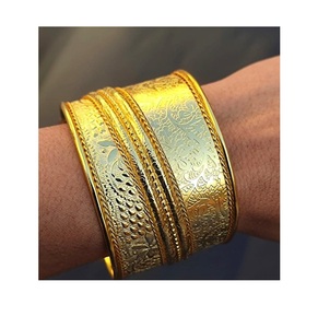 Brazalete Elegante de Latón, Anillo de Puño, Chapado en Oro, Joyería Hecha a Mano para Mujer, Uso Diario, Étnico, para Bodas, Duradero - Product Image 1