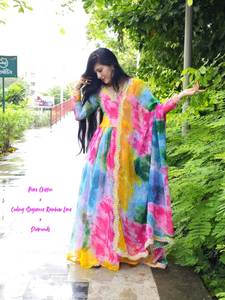 Nuevo lanzamiento Gorgeous Rainbow Lace Touch Up Anarkali con trabajo de diamante con tela de gasa - Product Image 4