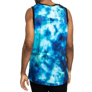 Fabrication de débardeurs pour hommes avec un design de sublimation personnalisé - Product Image 2