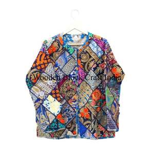 Veste Banjara matelassée brodée à motif floral vintage, faite à la main pour femmes, en denim de coton pur, écologique, pour les festivals de Navratri - Product Image 2